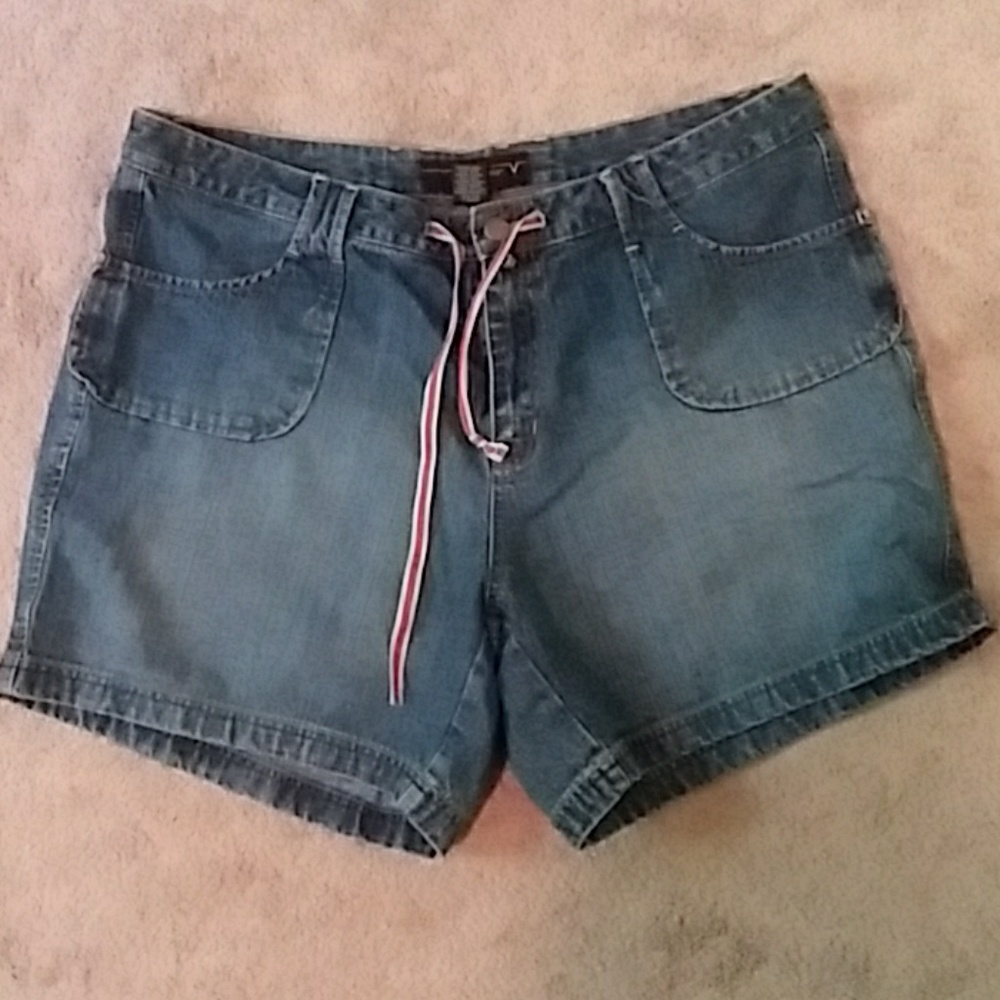 Venezia size 18 shorts